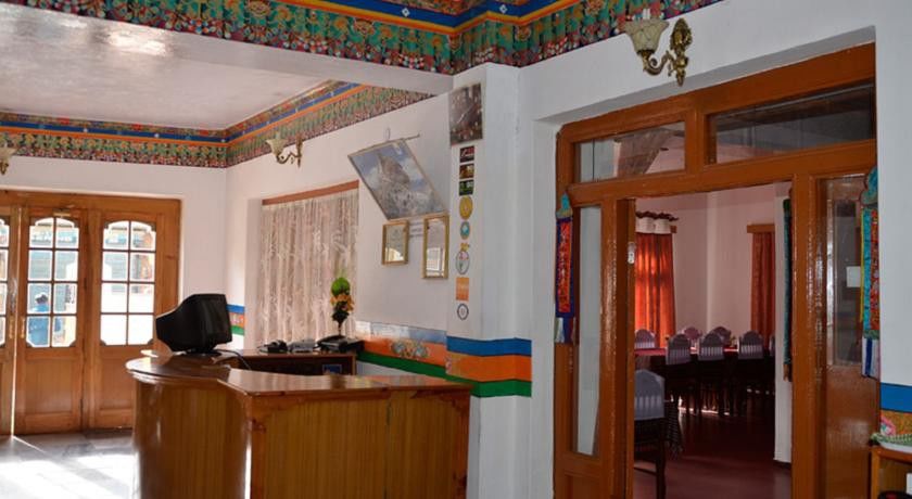 Lingzi Hotel Leh